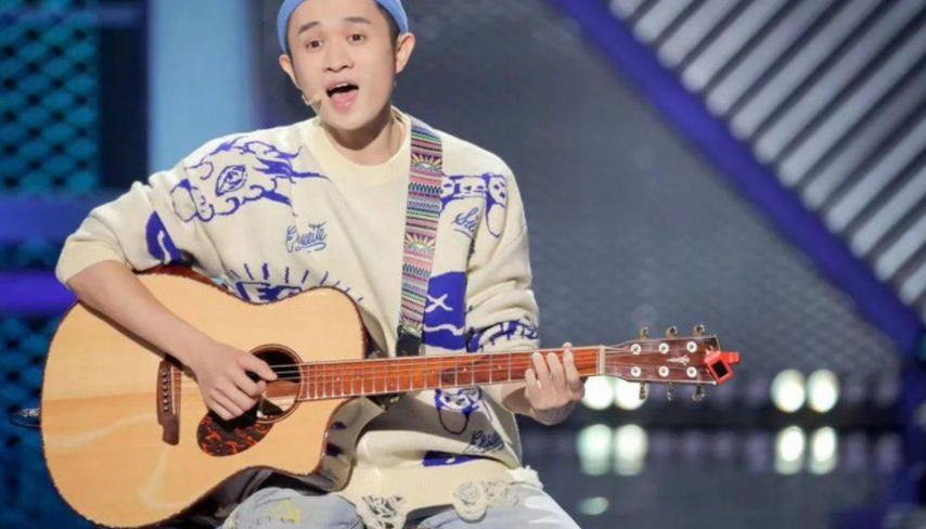 第三季《脱口秀大会》冠军王冕,当时宣布王冕成为大王,观众们的反应远