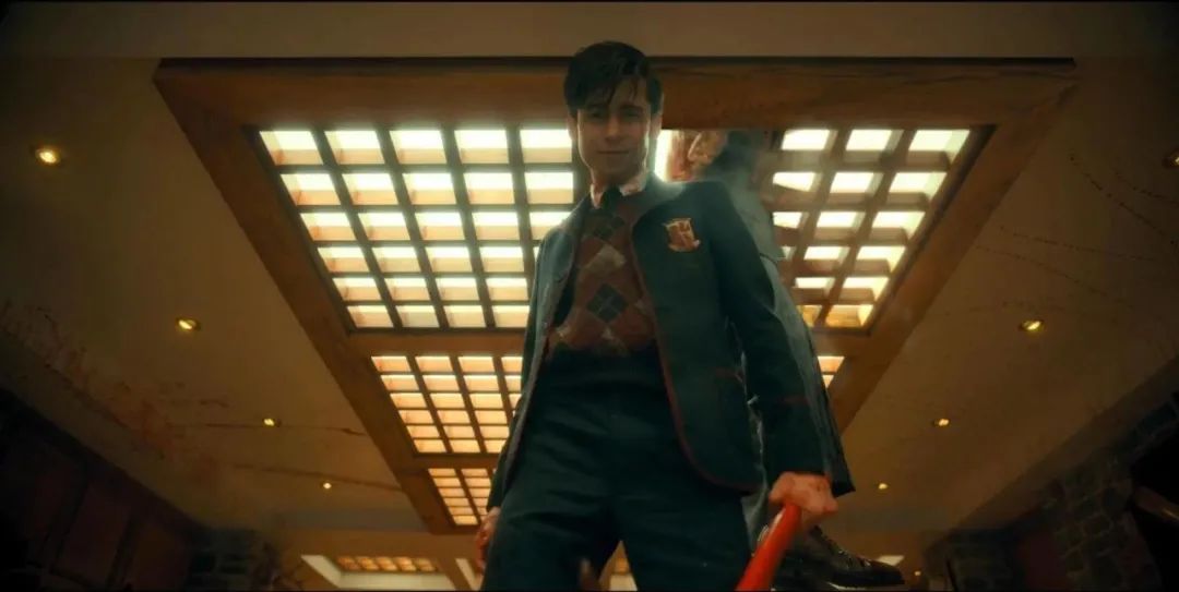 网飞空降奇幻剧：七个娃七种能力，还说不是美国版的《葫芦娃》