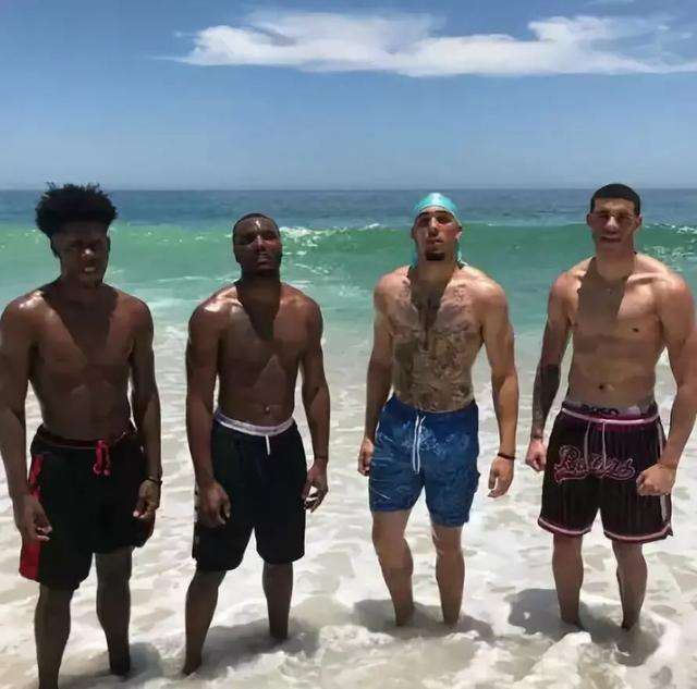 cba為什么身體瘦弱（NBA后衛看似很瘦弱，實則是肌肉男！林書豪肌肉秒殺一大批CBA球員）