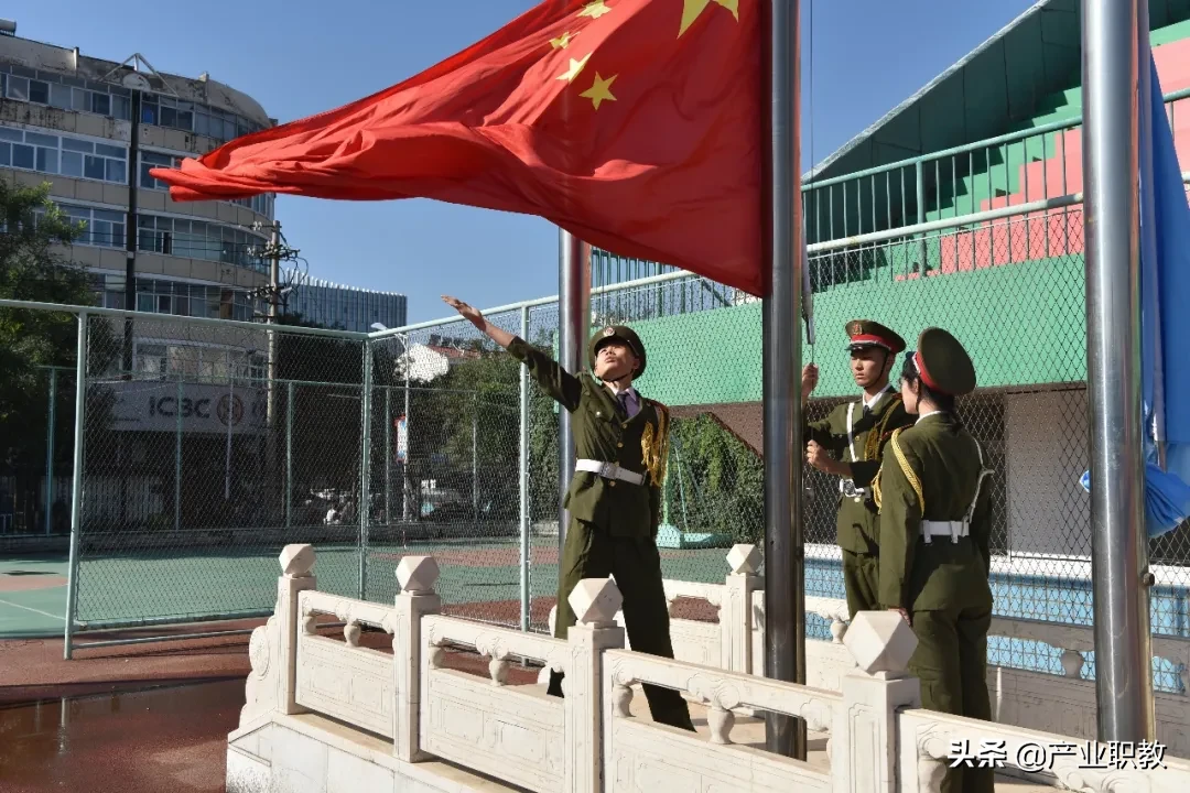 宣化一中举行开学典礼：铮铮誓言看行动，发声亮剑争朝夕