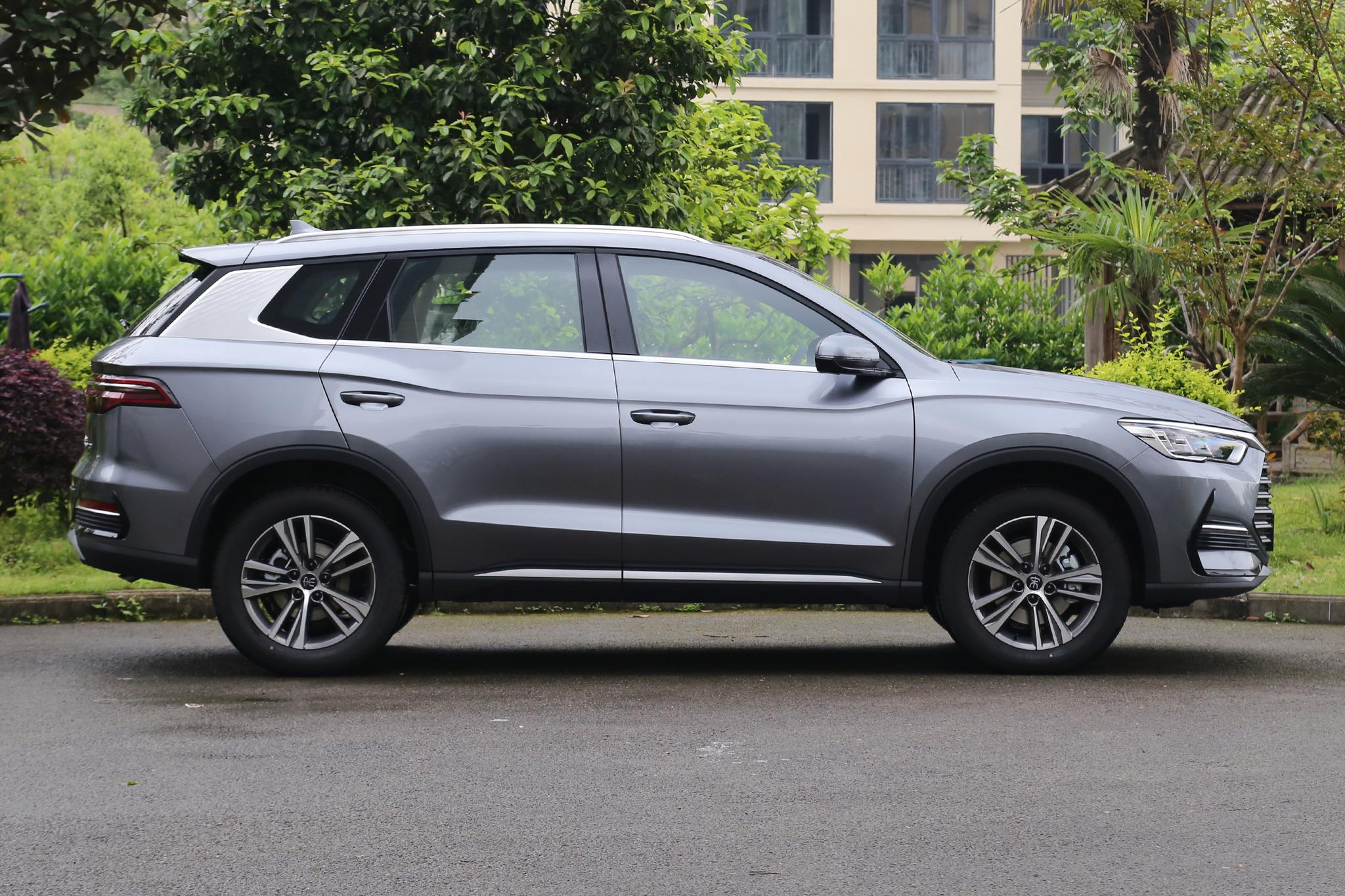 10万左右买SUV，这3款实力很强，195马力配6AT，颜值高空间大