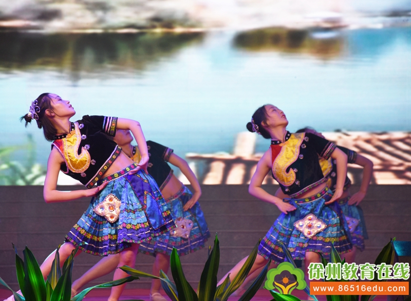 徐州市铜山中专举行第十一届“红五月技能节”颁奖晚会暨汇报演出