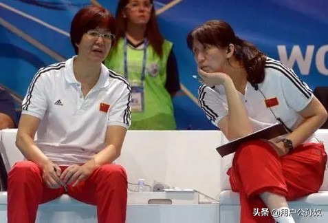 中国女排教练赖亚文(中国女排赖亚文：当年“不中看却很中用！”五朝元老、幕后英雄！)