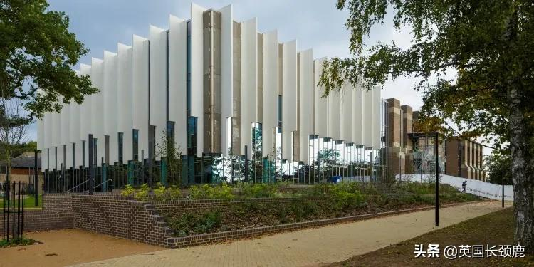 70所英国大学秋季开学安排汇总！多校公布最晚抵校时间