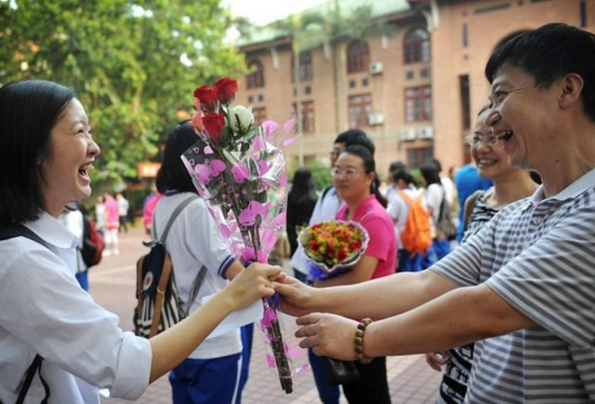 大学期间“一定要考的证书”，比英语四六级还重要，学生要早知道