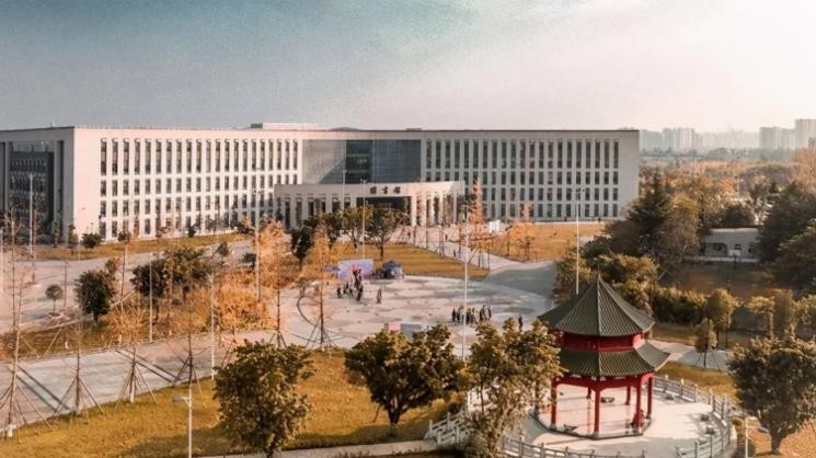 走出4名院士，培养“大国工匠”！知乎、陌陌CEO的母校“火”了！