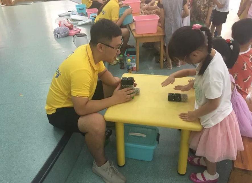 杭州一幼师晒工资条，年薪近30万还有编制，比中小学教师工资还高