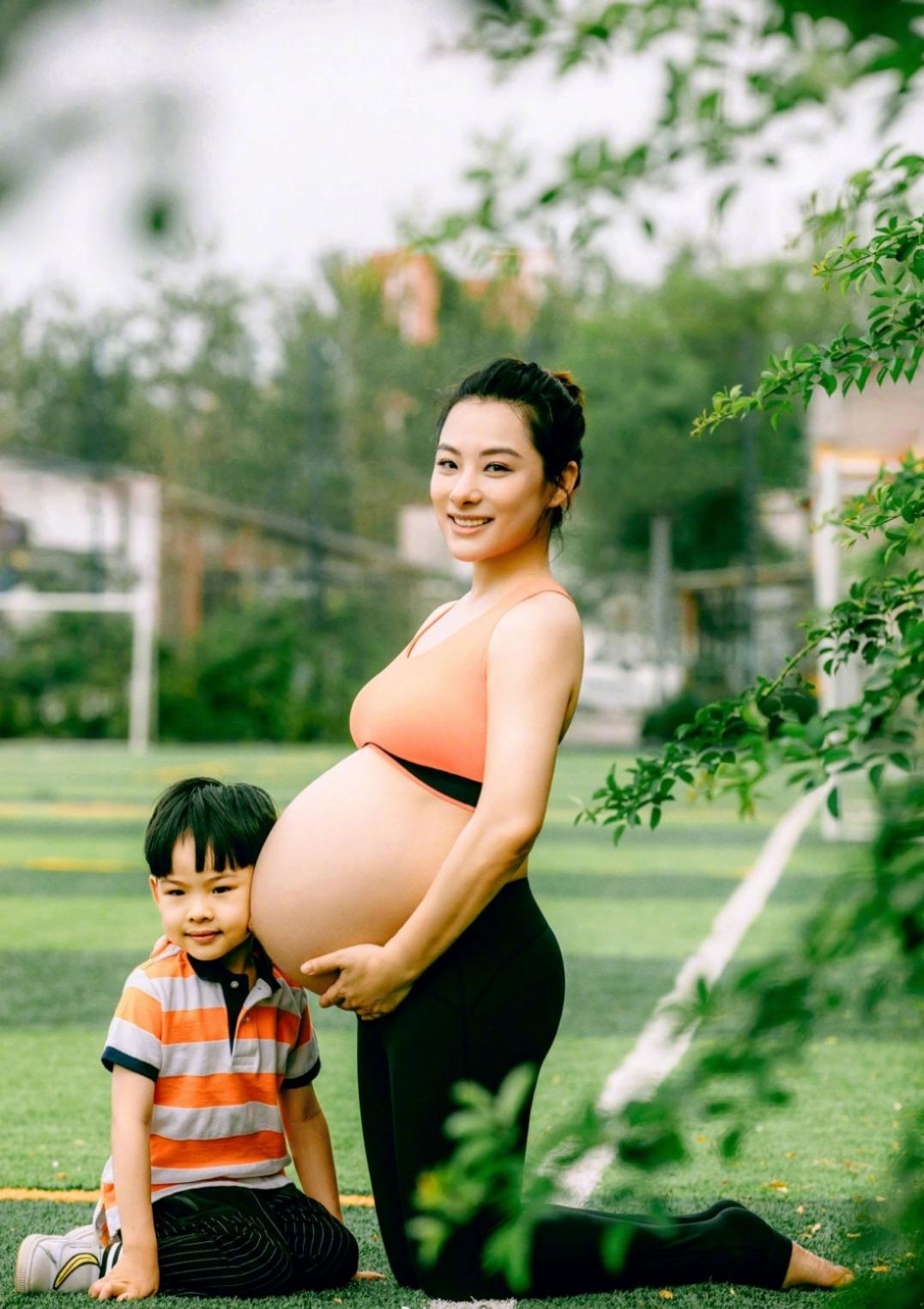 哪些女明星看过世界杯(翩若惊鸿陈虹伊、长腿女神惠若琪，国家队美女运动员如今怎样了？)