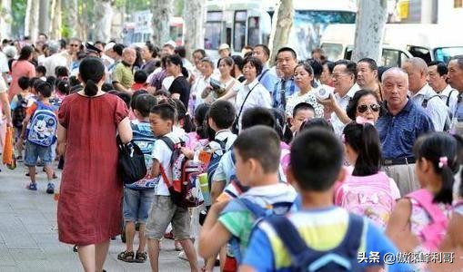 学校调查家长背景，将学生分11类的背后——是最现实的社会写照