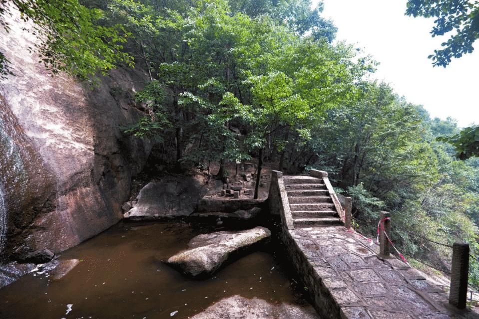 洛阳嵩县天池山图片