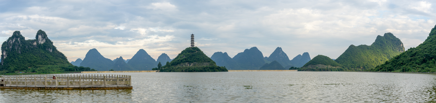 于成龍公園于成龍公園于成龍公園于成龍公園從天門山景區回到羅城縣城