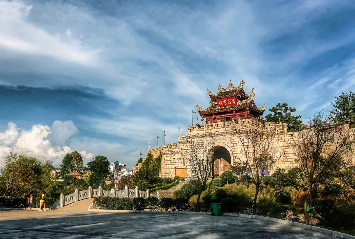 写花溪公园的优美句子_晶羽科技