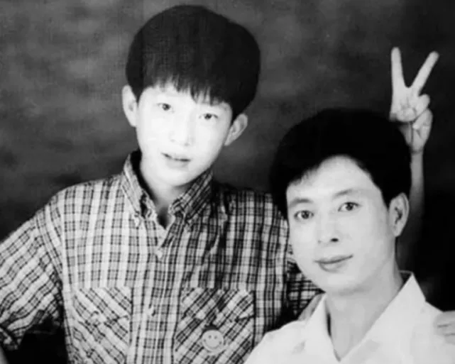 原来有人生来便是深渊，5个娱乐圈悲惨男星，经历个个让人心碎