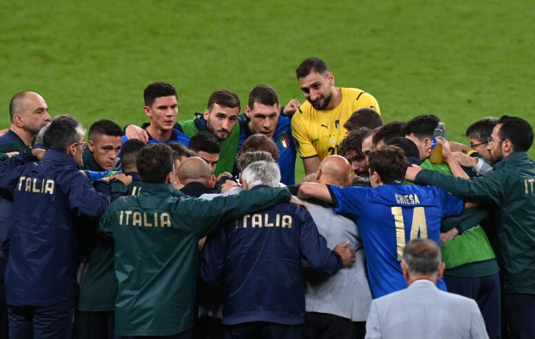 欧洲杯第一支决赛球队诞生！意大利推翻神奇定律，担心碰上英格兰