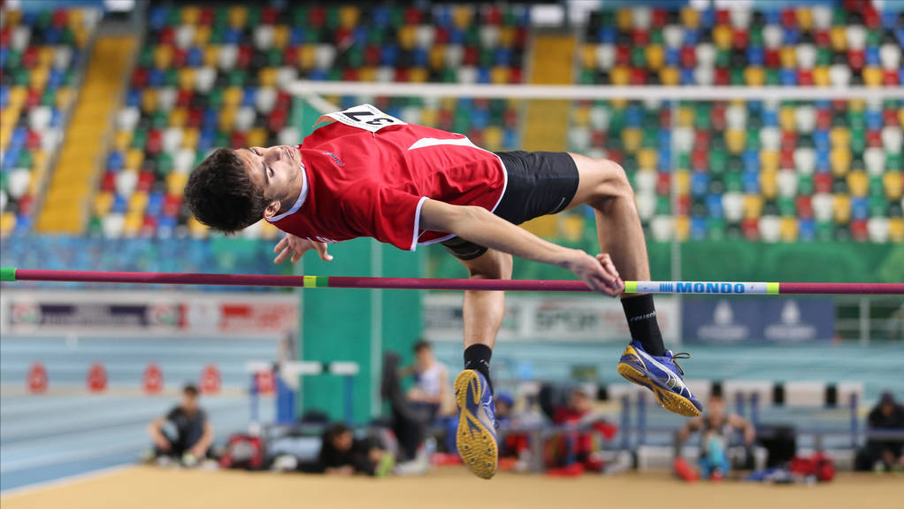 多省体测取消跑步项目，中高考或将迎来“轻体育”，体育该减负吗