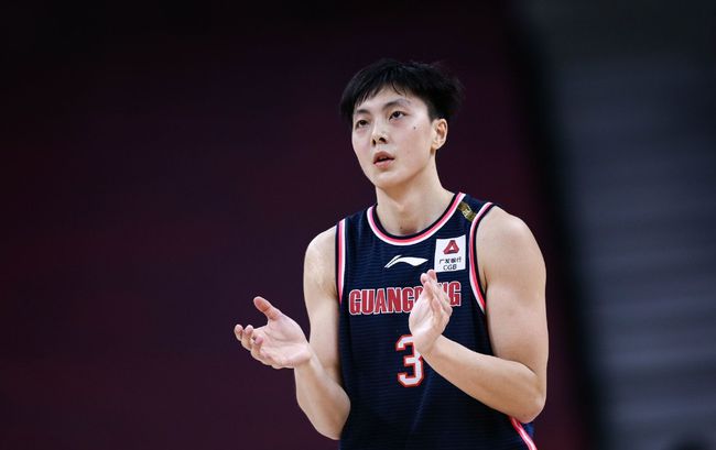 cba赵睿单亲家庭(胡明轩感情问题大揭秘!