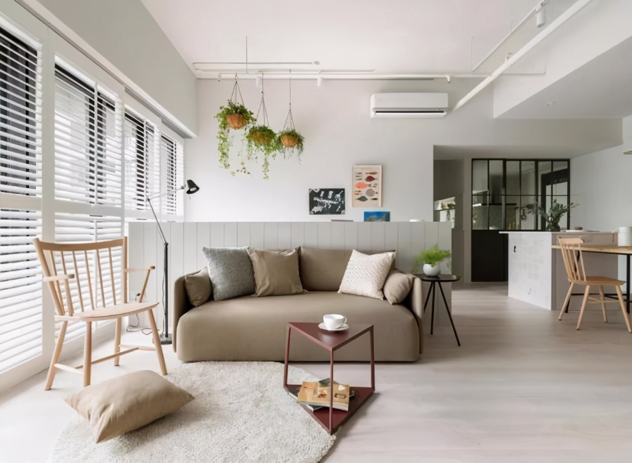 阳台只用来晾衣服？太可惜了，这样装修实用好几倍