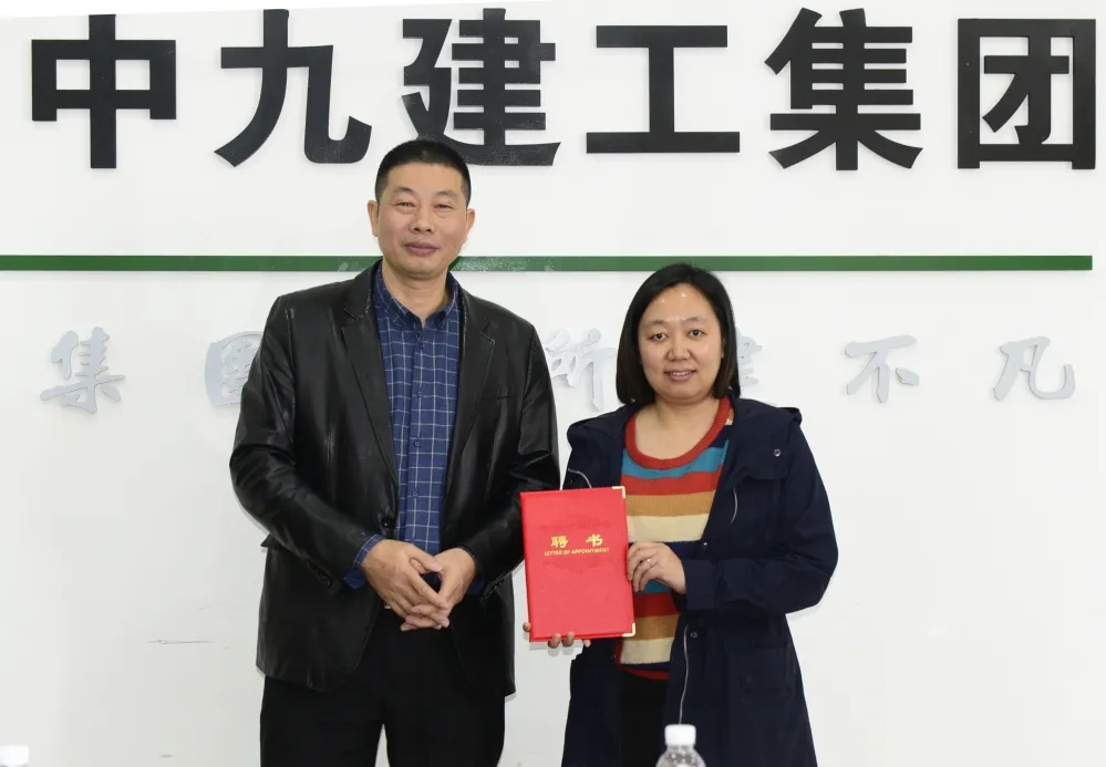 校企携手 共建共赢|中九十大不收费软件无需登录与西财大天府学院签署校企合作协议