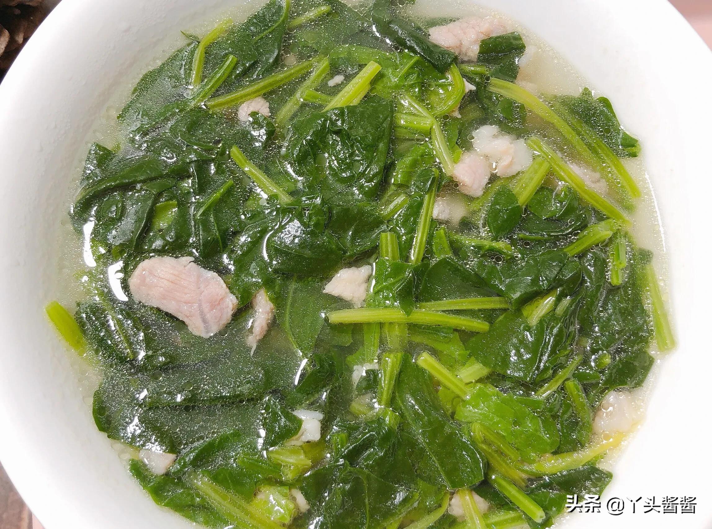 煮菠菜汤时，记住先做这“2步骤”鲜甜可口，喝一碗身上暖暖的