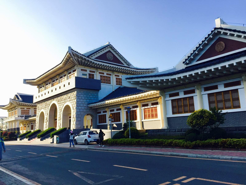 更容易上的211，刚过一本线就能录取，适合捡漏，你愿意去吗？