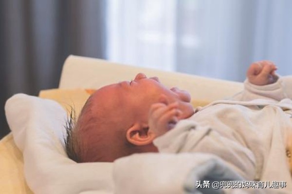 新手妈妈遇到5件事别慌：新生儿这些表现不是病，都是正常现象