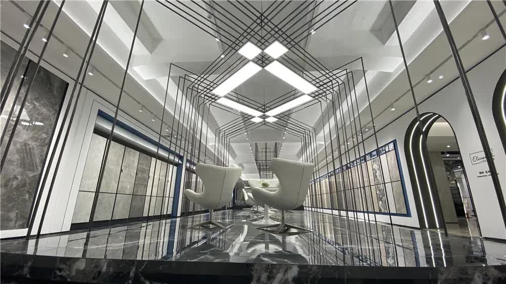 TA每年以100+门店递增！五年打造现代砖最大终端网络