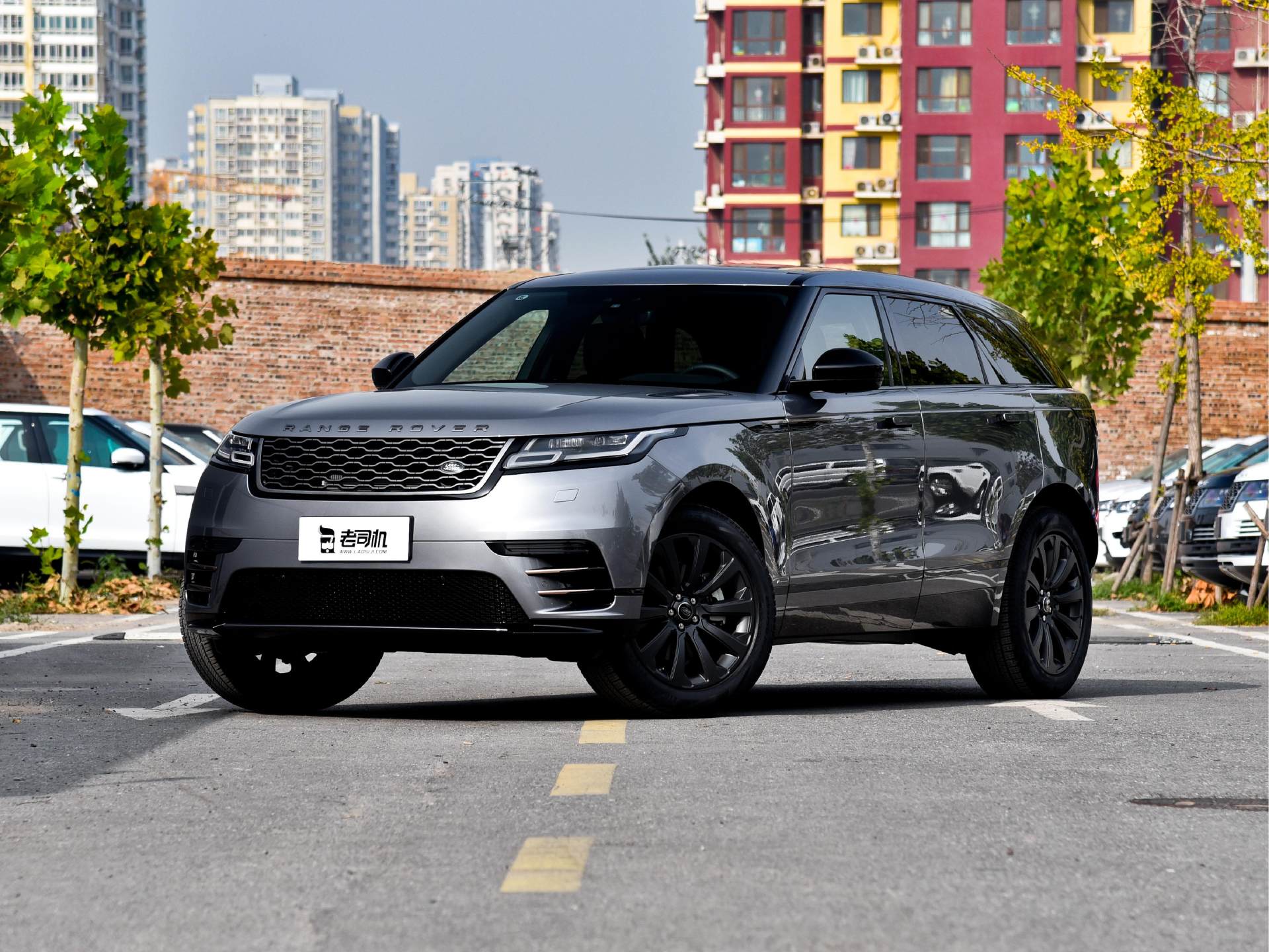起售55.8万元，就能将大路虎开回家，还是四驱的，实拍揽胜星脉