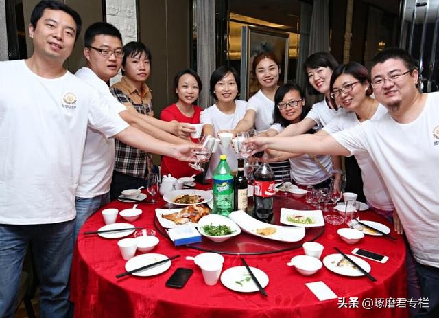 同学群里的友情如何悄然变质成陌生