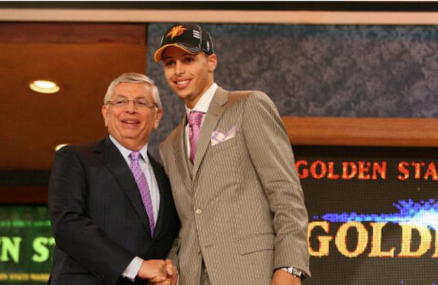 nba為什么要帶帽子（為何NBA選秀時，球員都要戴帽子上臺？這三點讓你不得不戴）