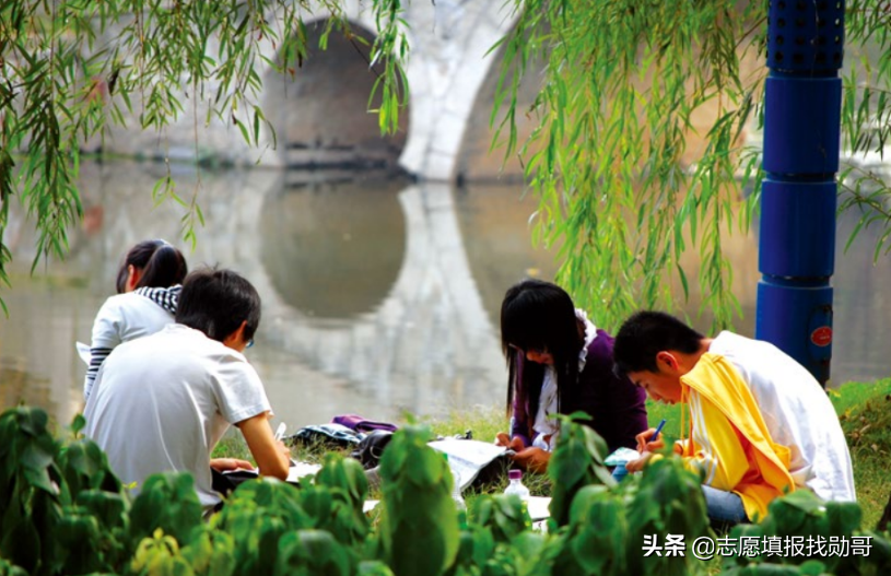 工信部直属的7所大学：优势突出，就业好，毕业后能进大国企