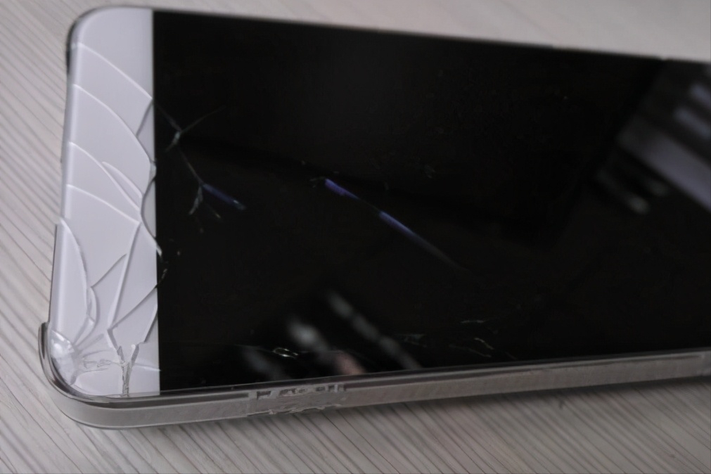 手机屏幕碎了20秒复原，修复的3种办法详解？
