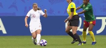 女足世界杯：法国加时2-1巴西进8强 英格兰3-0！中国裁判被推搡