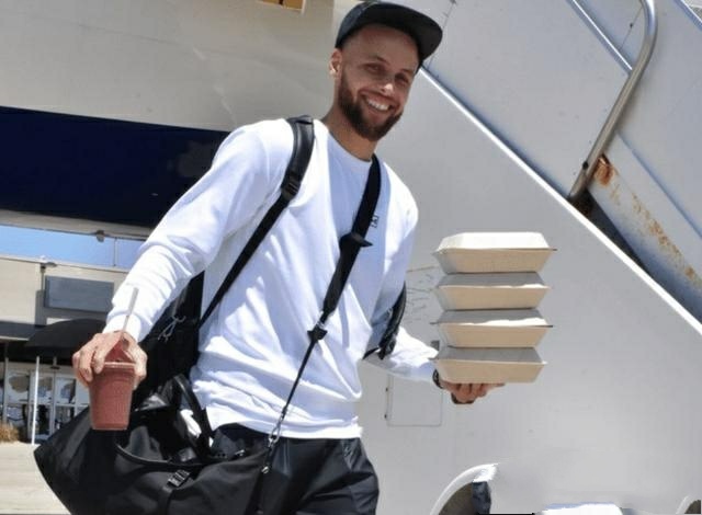 nba球员为什么自己带盒饭（为什么 NBA 球员去客场都要带盒饭？）-华海博客