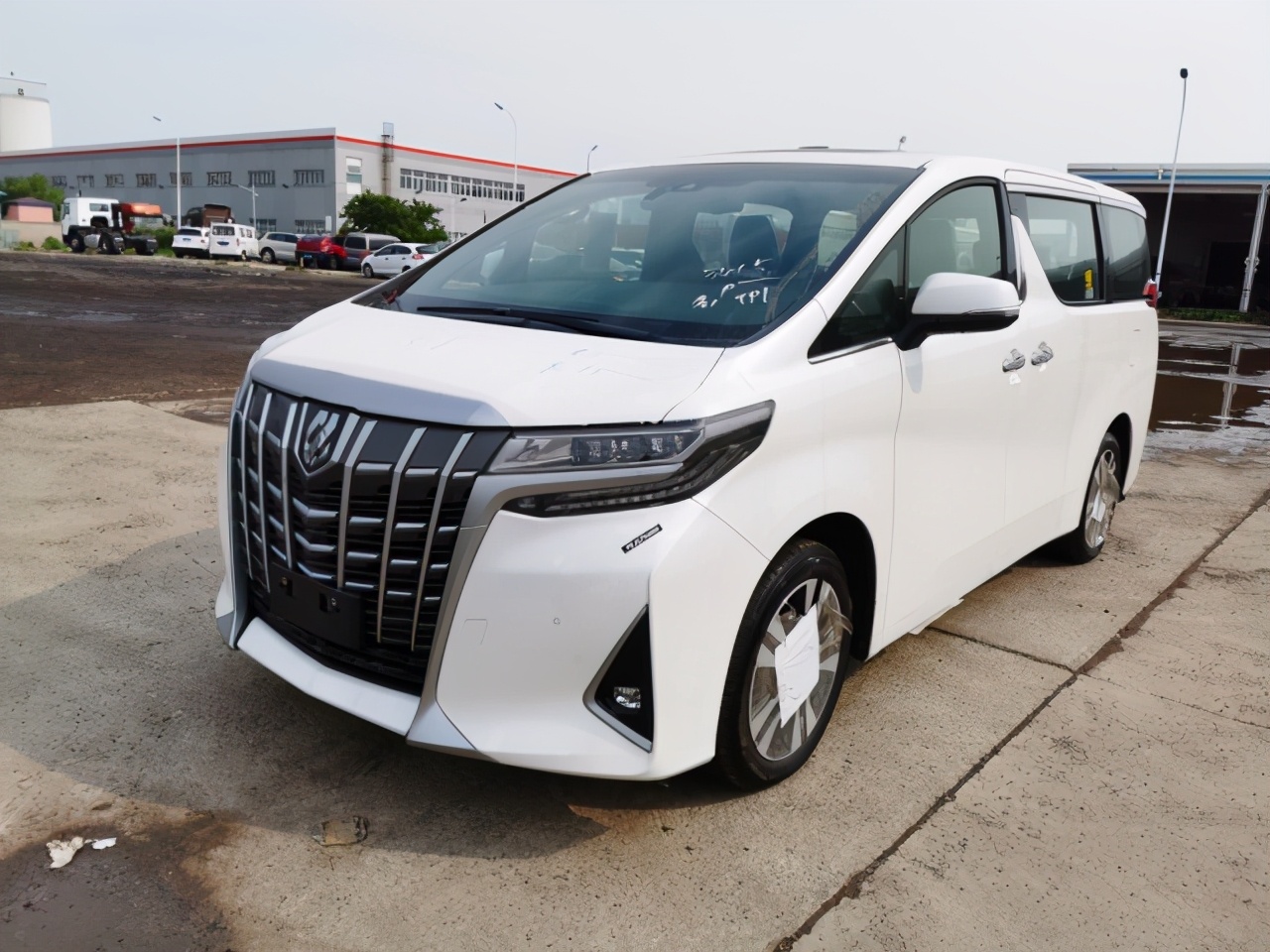 阿尔法商务车多少钱(2020年11月底) - 价格百科