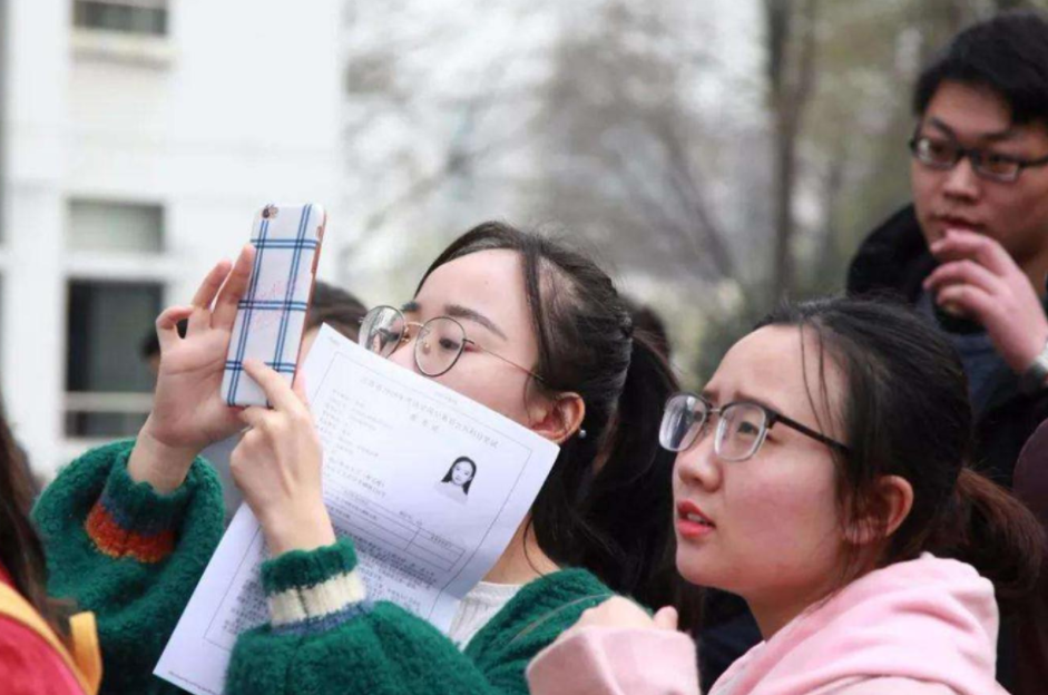 湖南这所大学很“尴尬”，本省考生瞧不起，外省学生却趋之若鹜