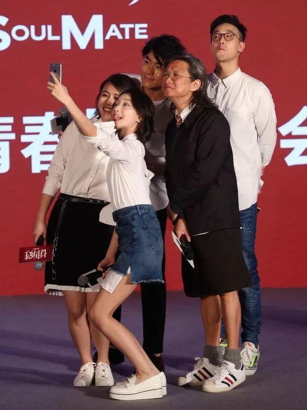 江南style曾志伟(《少年的你》7天突破8亿，最强星二代曾国祥，居然是个工装迷)