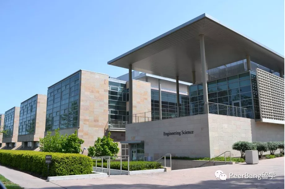 美国前30里，哪所大学不仅录取友好、强势学科还齐全？