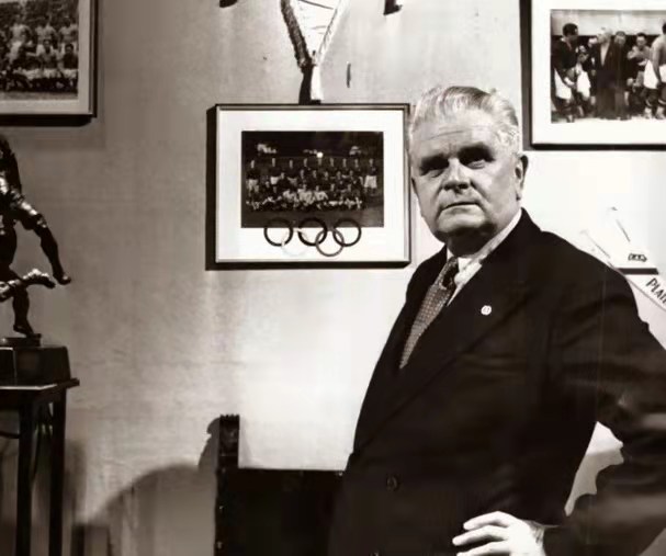 希望小马尔蒂尼不会在今天爆发（一文讲述马尔蒂尼家族编年史，百年意大利足球变迁都在这里）