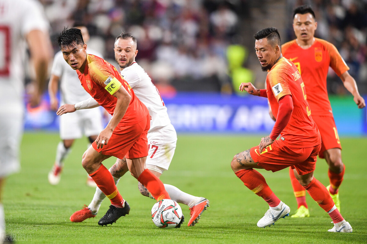 国足VS菲律宾直播平台(北京时间6月8日凌晨1点直播：40强赛国足VS菲律宾)