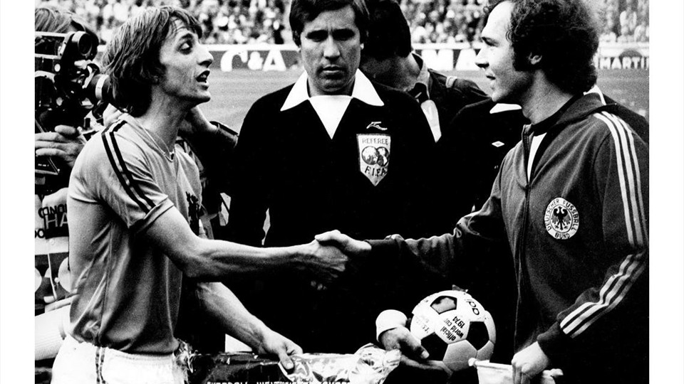 1974年世界杯荷兰(只有荷兰队配得上世界杯赛场的“无冕之王”)