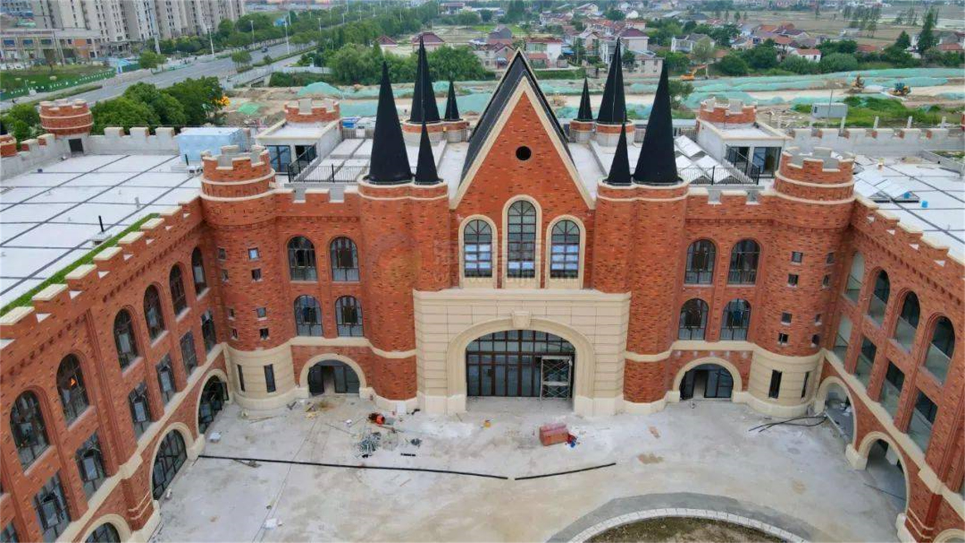 江苏“大手笔”建新校，耗费5亿，占地264亩，计划9月投入使用