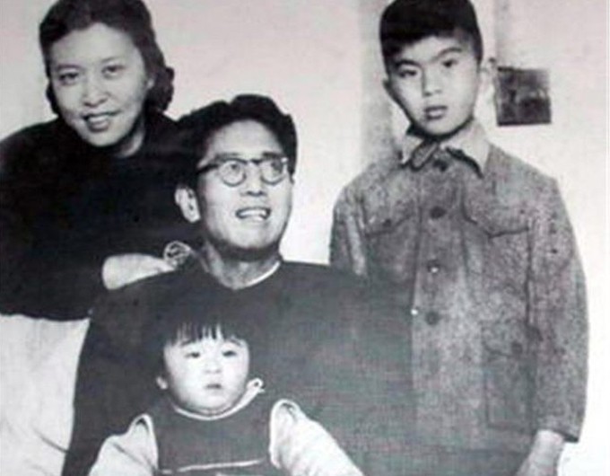 只知王毅、华春莹？这位“燕大校花”才是中国外交部的顶级大咖