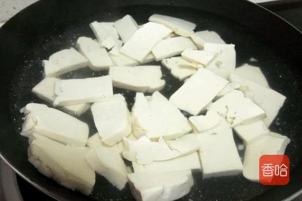 河蚌最好吃的做法，炖之前多做这一步，肉不老也不腥，非常下饭