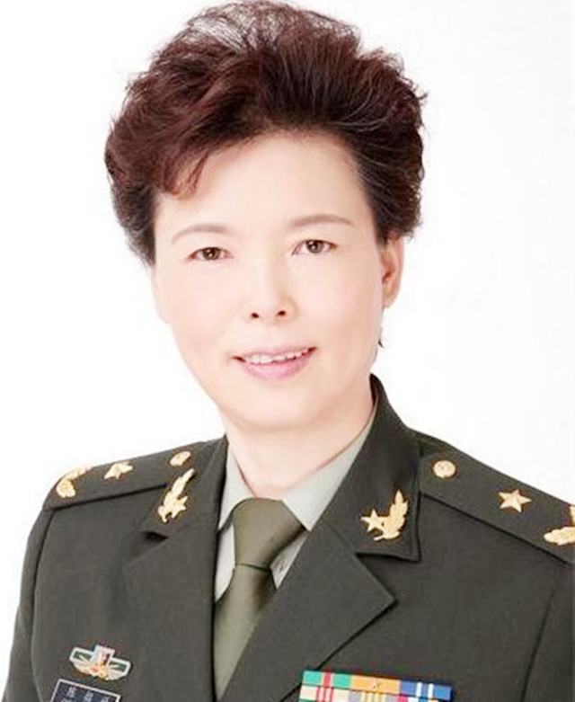 陈招娣简历(陈招娣将军:58岁因病早逝,触动郎平出山,一年后葬于故乡)