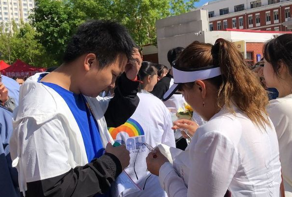 高考518分“喜提”大专，考生伤心哭诉，安徽文科考生太难了