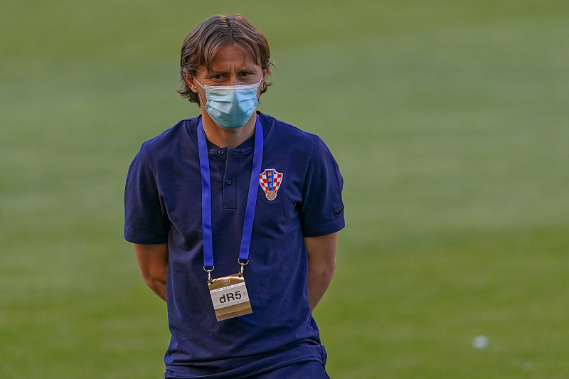 欧洲足球直播在哪里可以看（欧洲杯：英格兰VS克罗地亚，不需要熬夜看的强强对决，CCTV5直播）