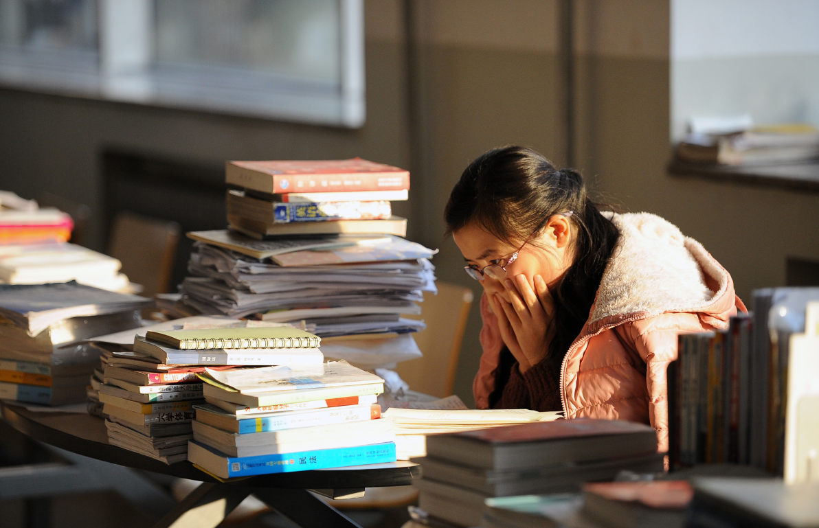 2021年8个省实行高考新政策，文科生的福音，让学生有更好的出路