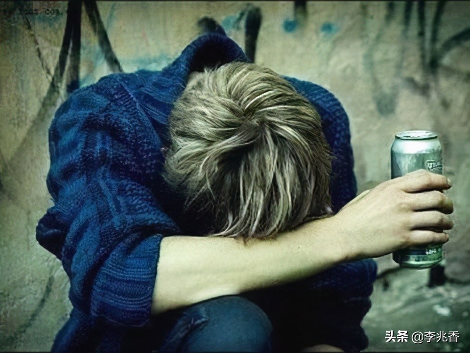 男生失恋的网名昵称,好伤感的名字,用不用都很难过