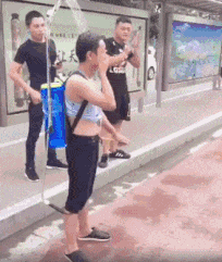 “假如你被关进精神病院，请用一句话证明自己不是”！神评太逗了