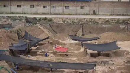 西安高校里的“古墓派”，在西安上学真的如同上坟！